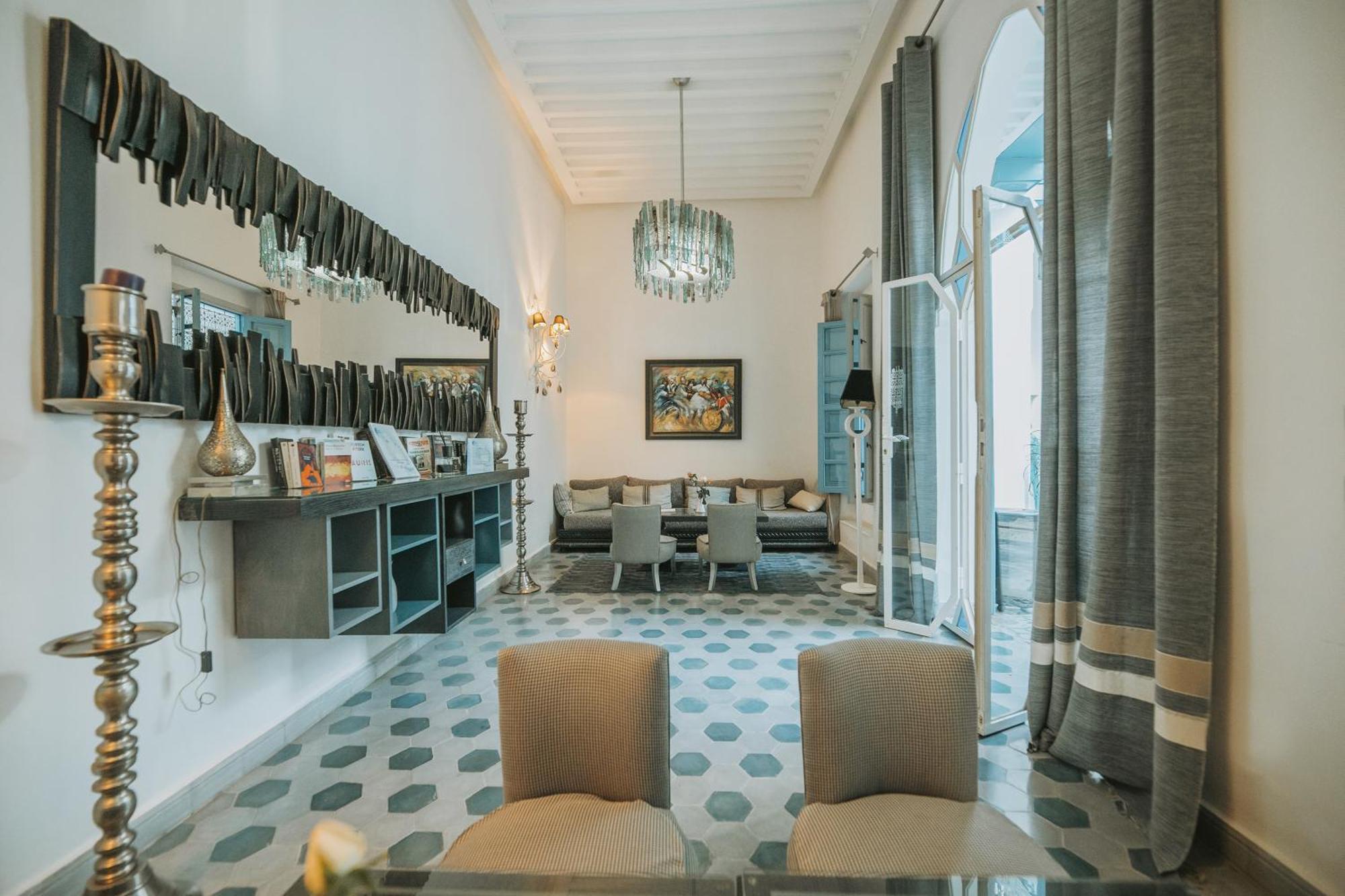 Riad Le Perroquet Bleu &