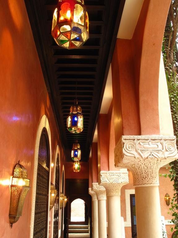 Le Perroquet Bleu & Riad 3*